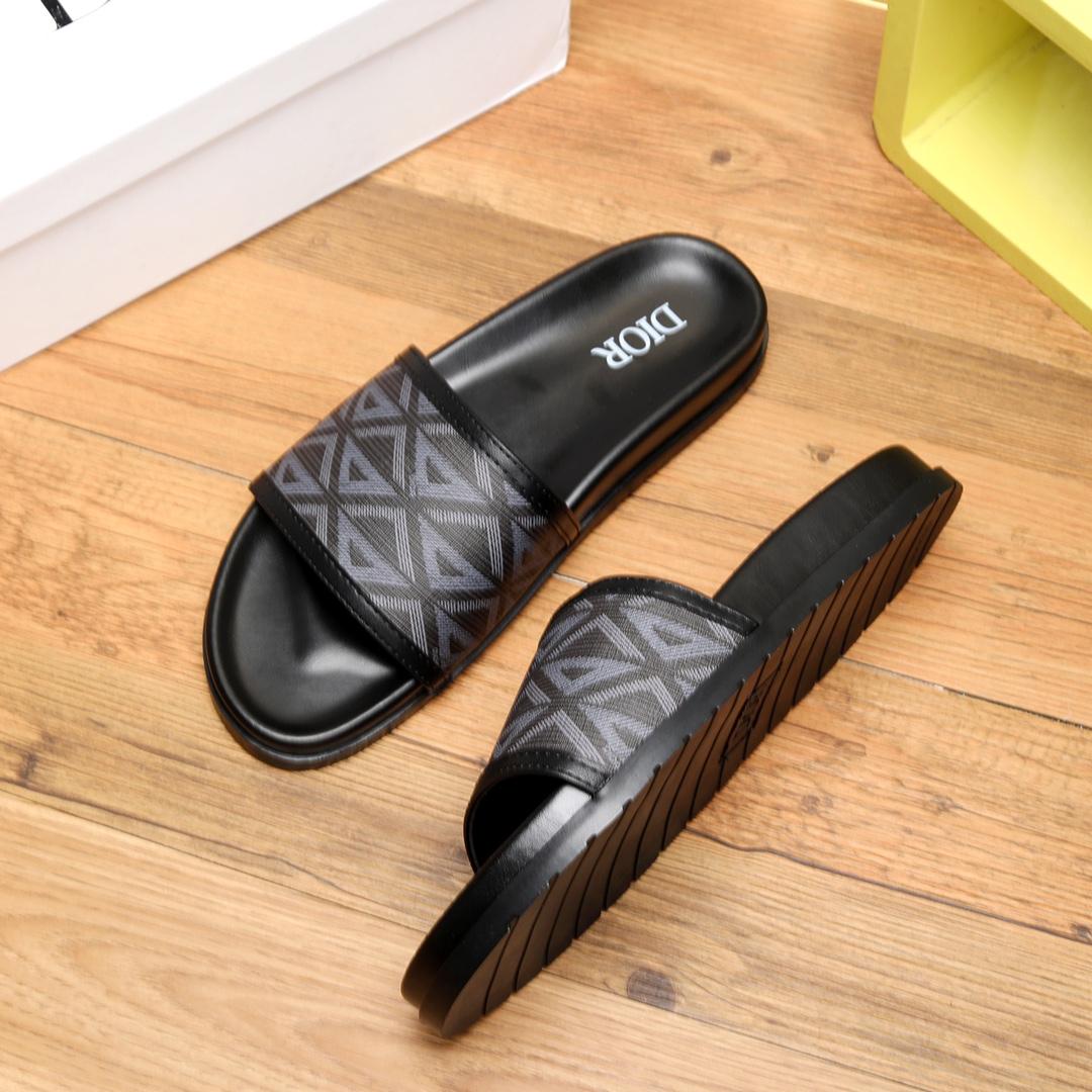 Dior CD Diamond Mule - FashionPlug