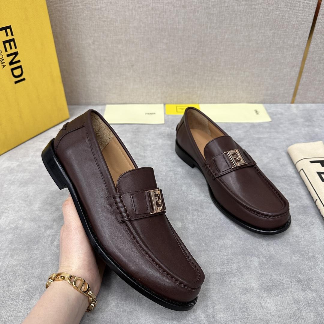 Fendi Men's Brown Loafer - FashionPlug