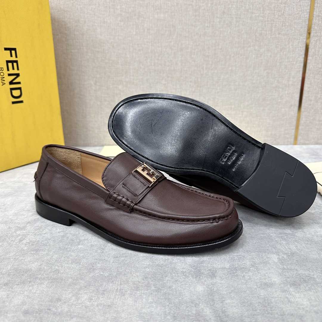 Fendi Men's Brown Loafer - FashionPlug