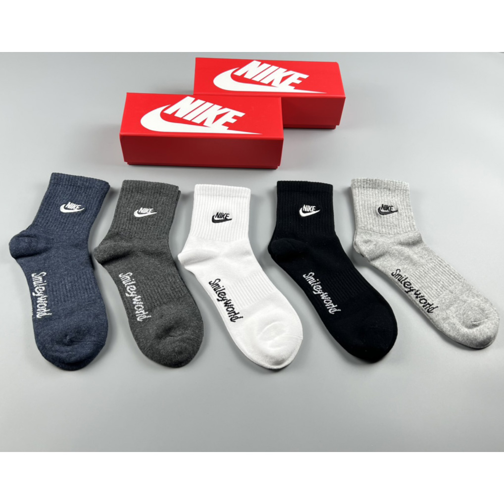Nike Socks /Box - FashionPlug