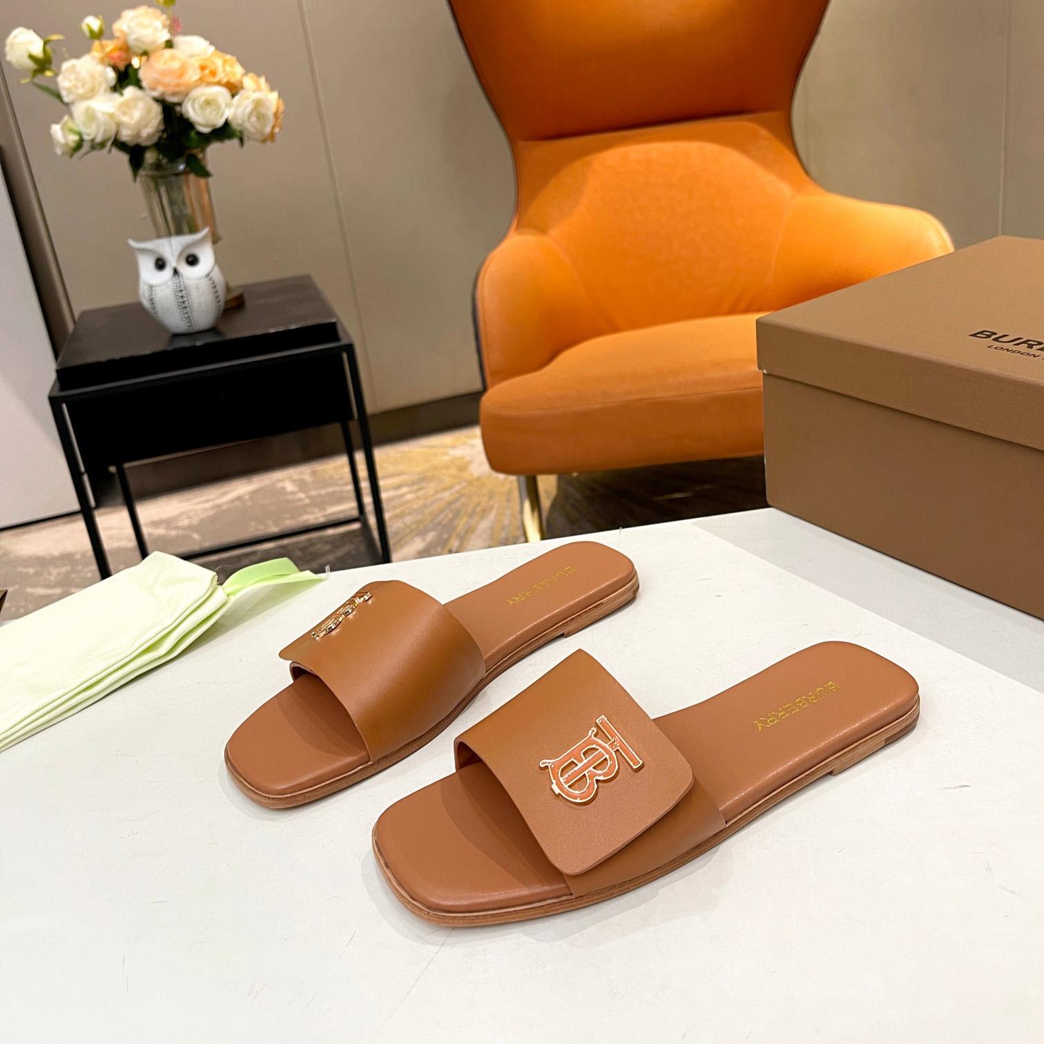 Burberry Women's Mule Sandals - FashionPlug