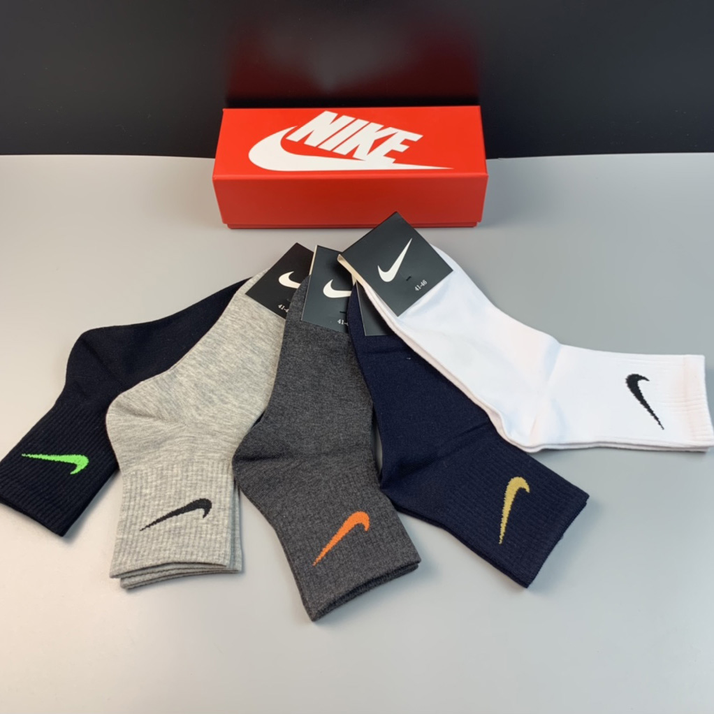 Nike Socks /Box - FashionPlug