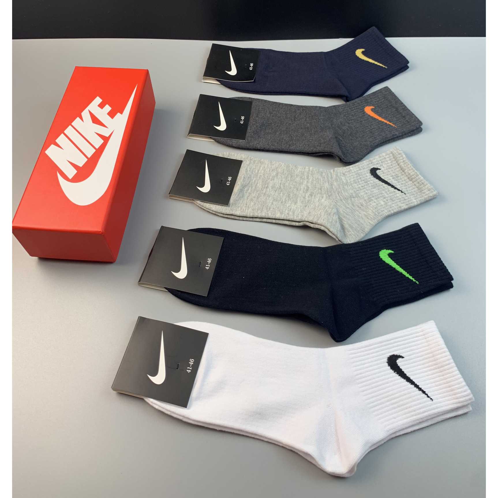 Nike Socks /Box - FashionPlug