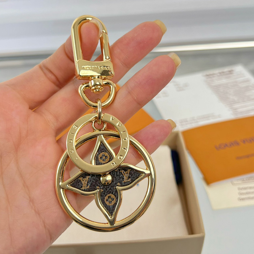 Louis Vuitton Puzzle Flower Monogram Keyring    M01207 - FashionPlug