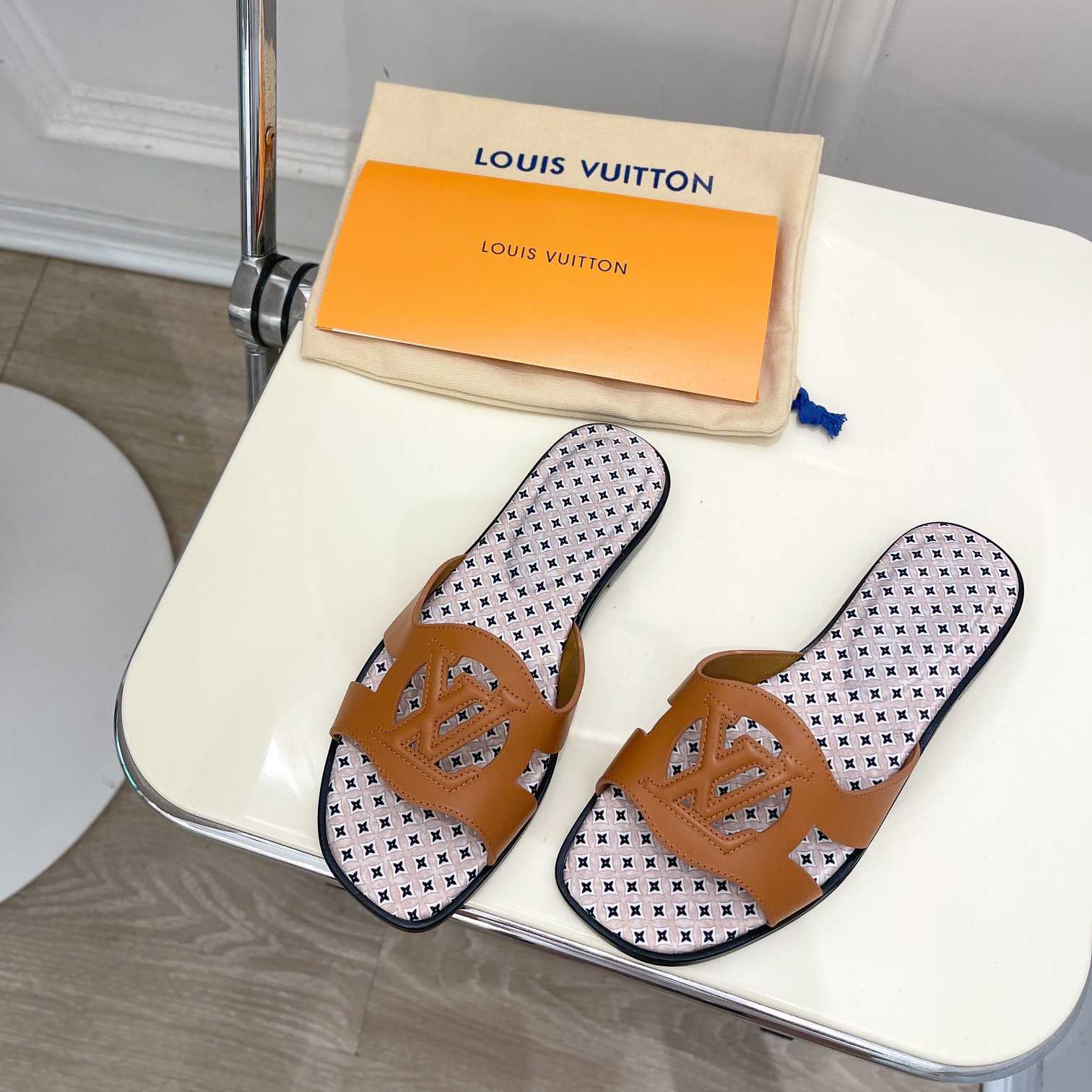 Louis Vuitton LV Isola Flat Mule - FashionPlug