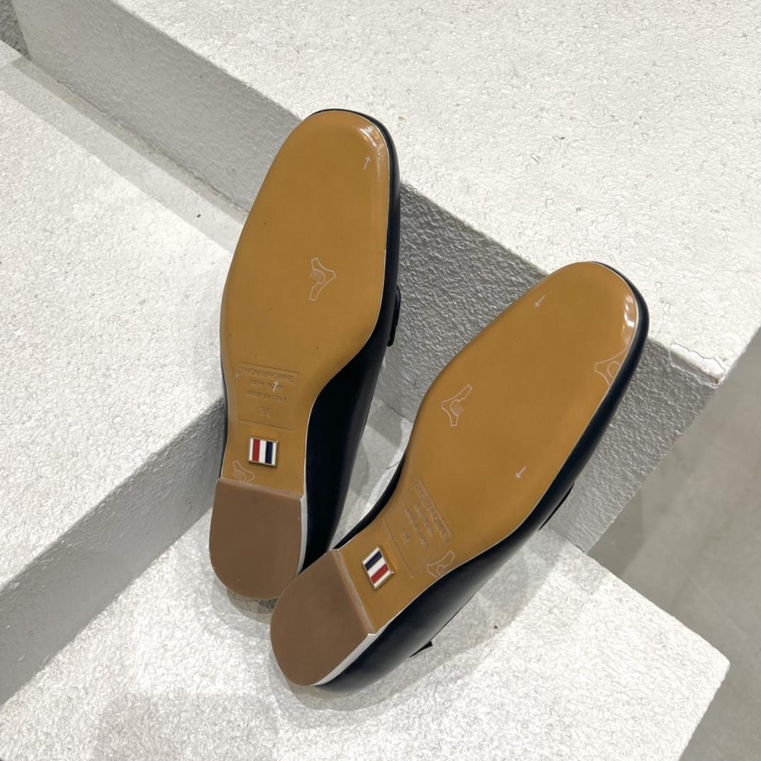 Thom Browne Navy Calf Leather Flexible Leather Sole 3-bow Loafer - FashionPlug