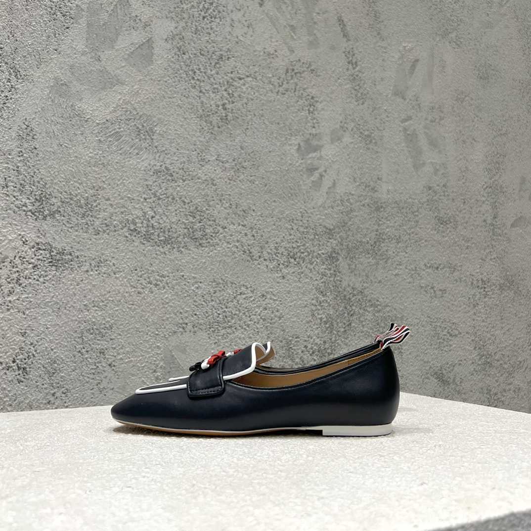 Thom Browne Navy Calf Leather Flexible Leather Sole 3-bow Loafer - FashionPlug
