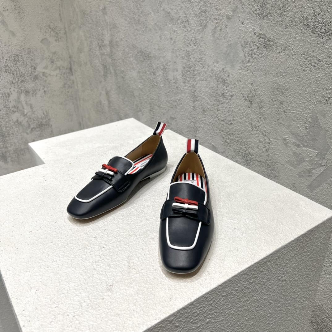 Thom Browne Navy Calf Leather Flexible Leather Sole 3-bow Loafer - FashionPlug