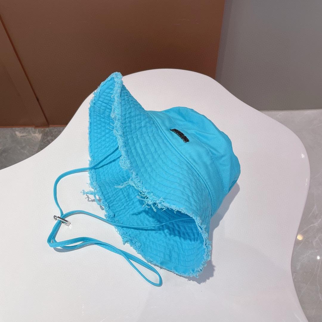 Jacquemus Le Bob Bucket Hat - FashionPlug