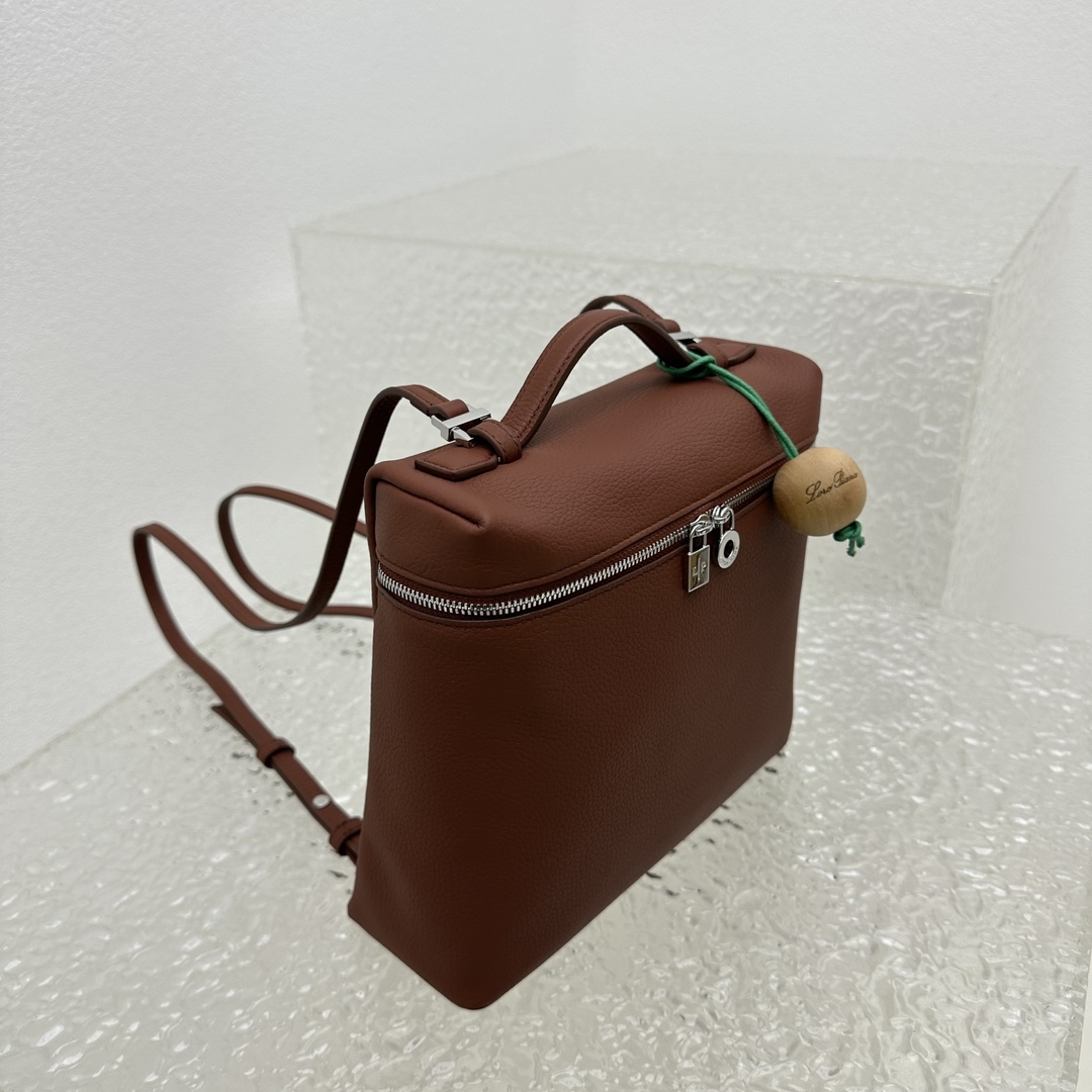 Loro Piana Extra Pocket Backpack L23.5   (23×8×22cm) - FashionPlug