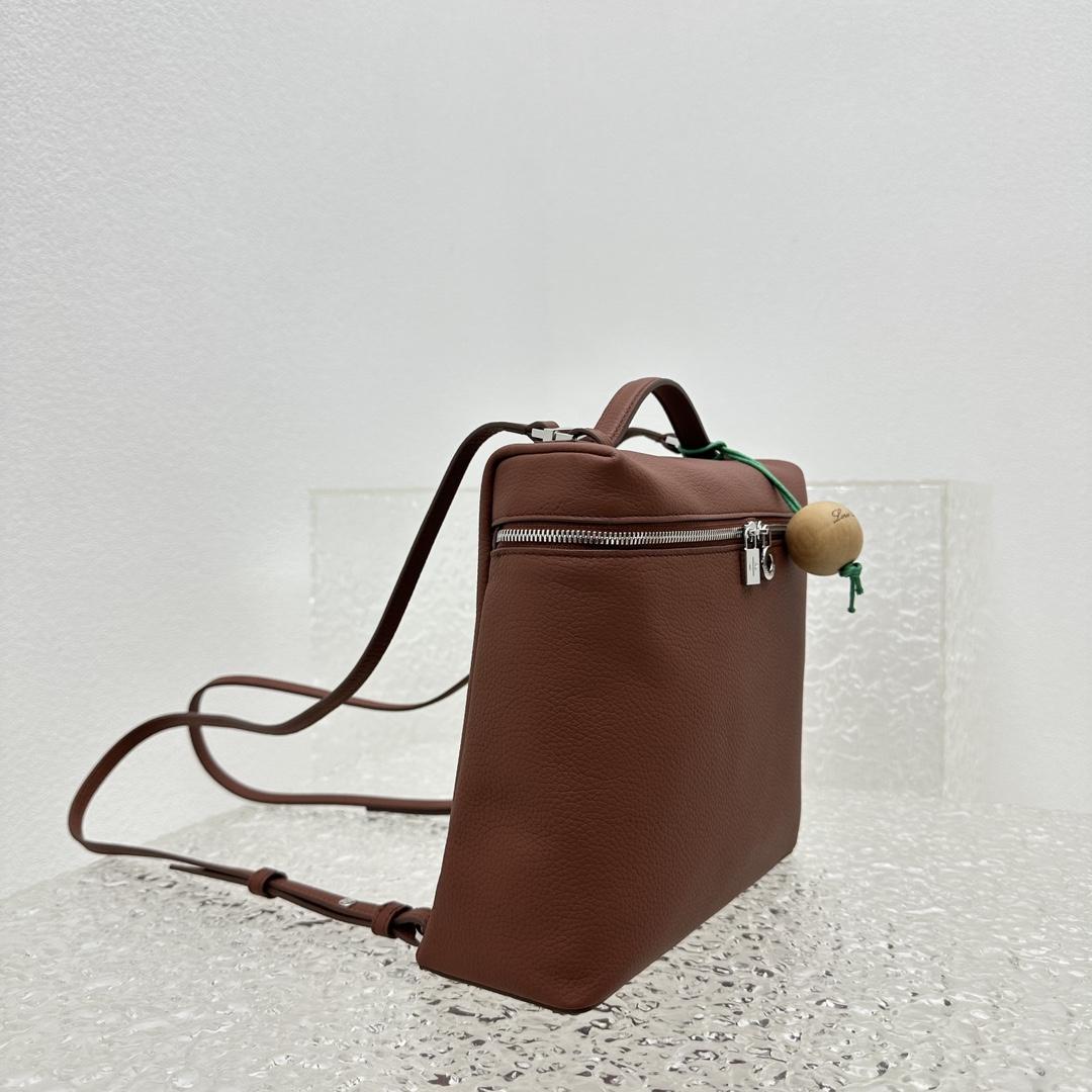 Loro Piana Extra Pocket Backpack L23.5   (23×8×22cm) - FashionPlug