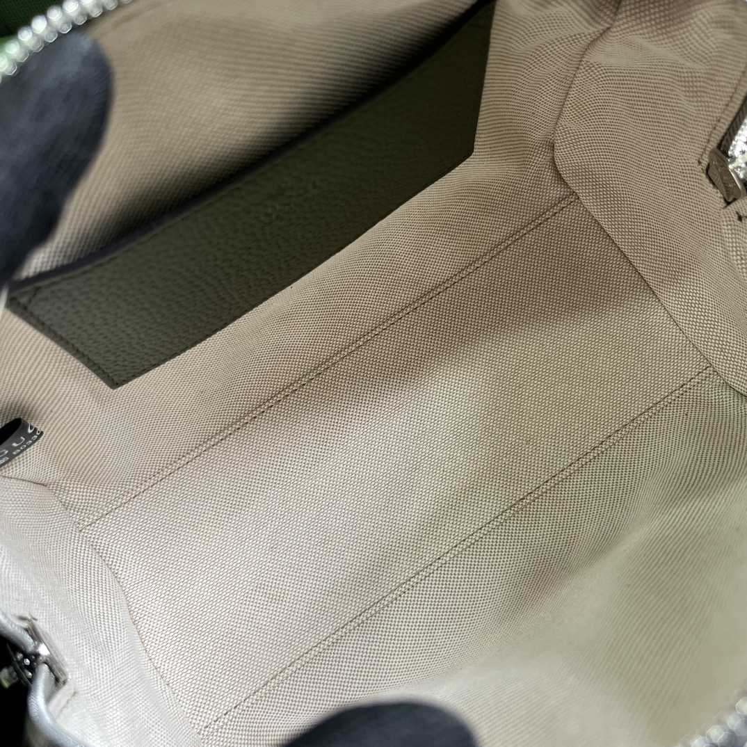 Gucci Jumbo GG Mini Duffle Bag (22-15-12.5cm) - FashionPlug