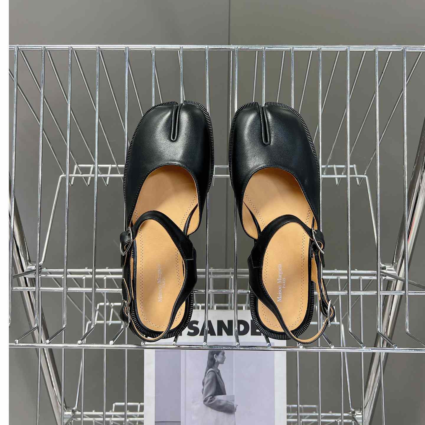 Maison Margiela Tabi Sandals - FashionPlug