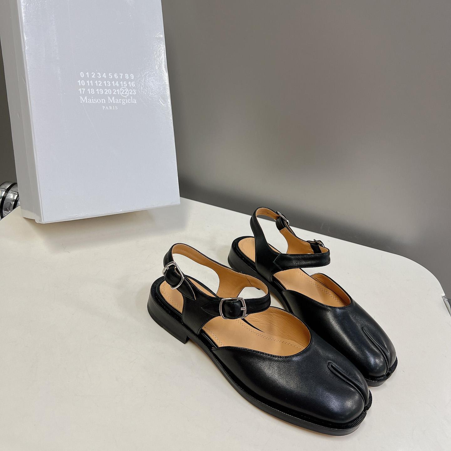 Maison Margiela Tabi Sandals - FashionPlug