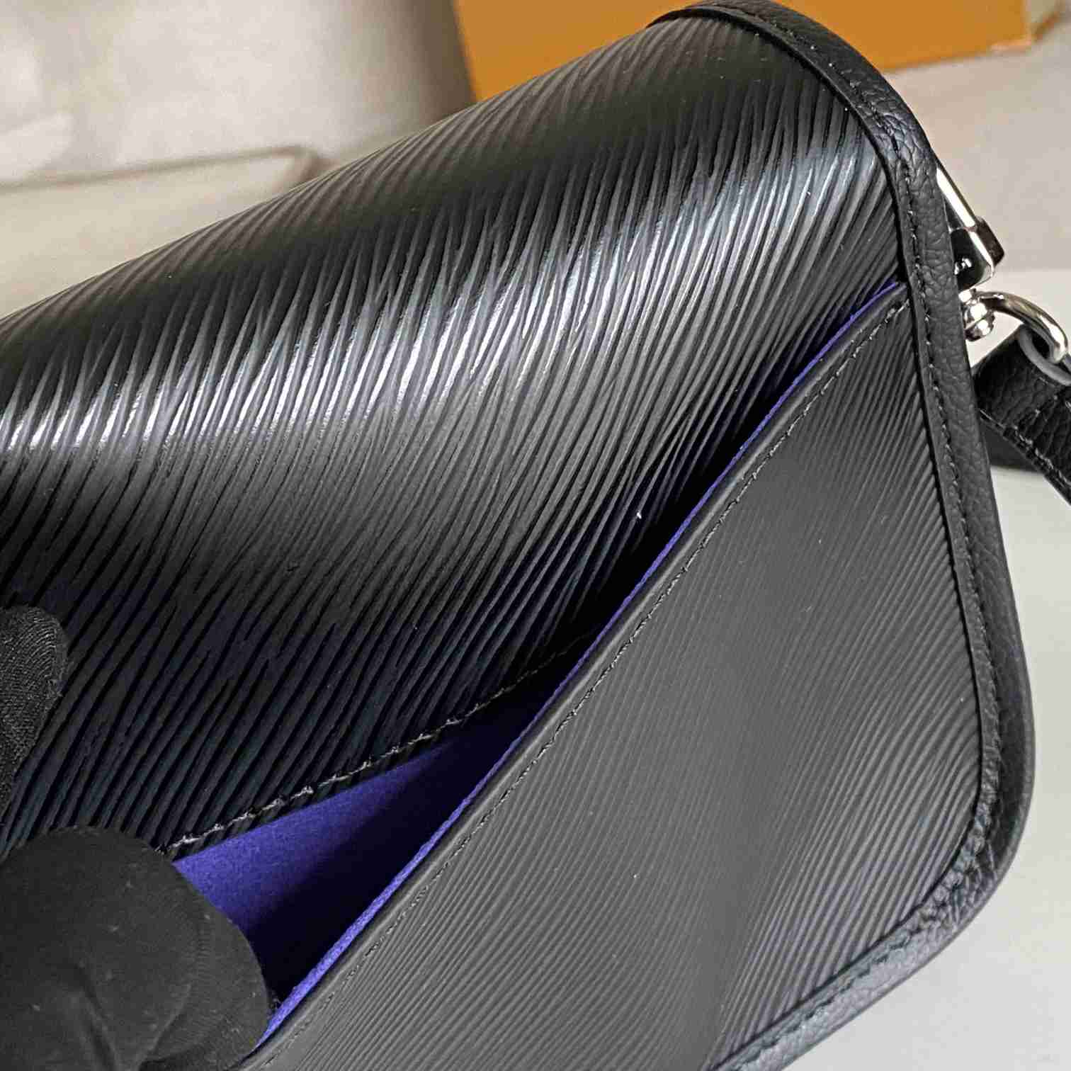 Louis Vuitton Buci    M59386 - FashionPlug