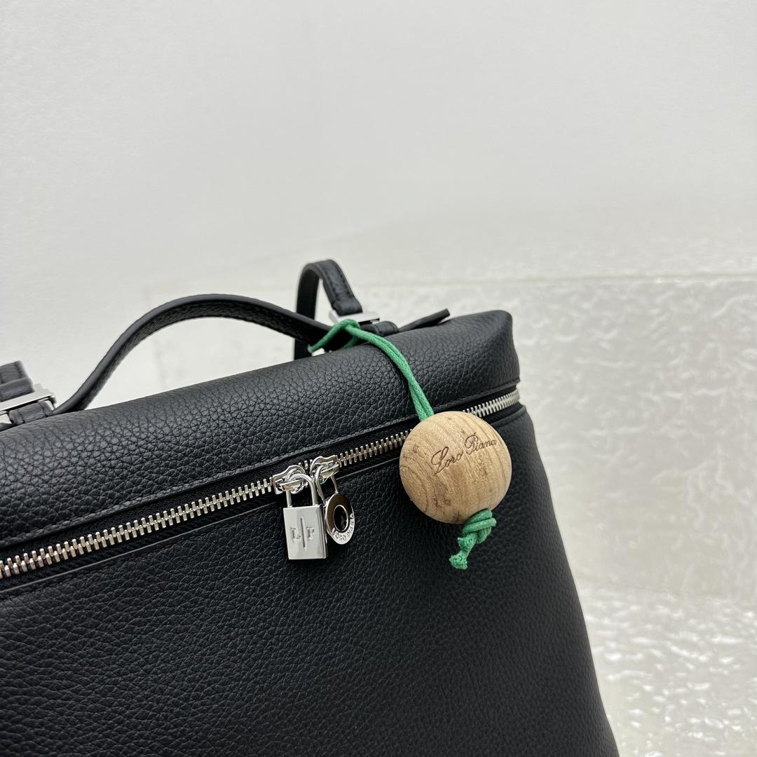 Loro Piana Extra Pocket Backpack L23.5   (23×8×22cm) - FashionPlug