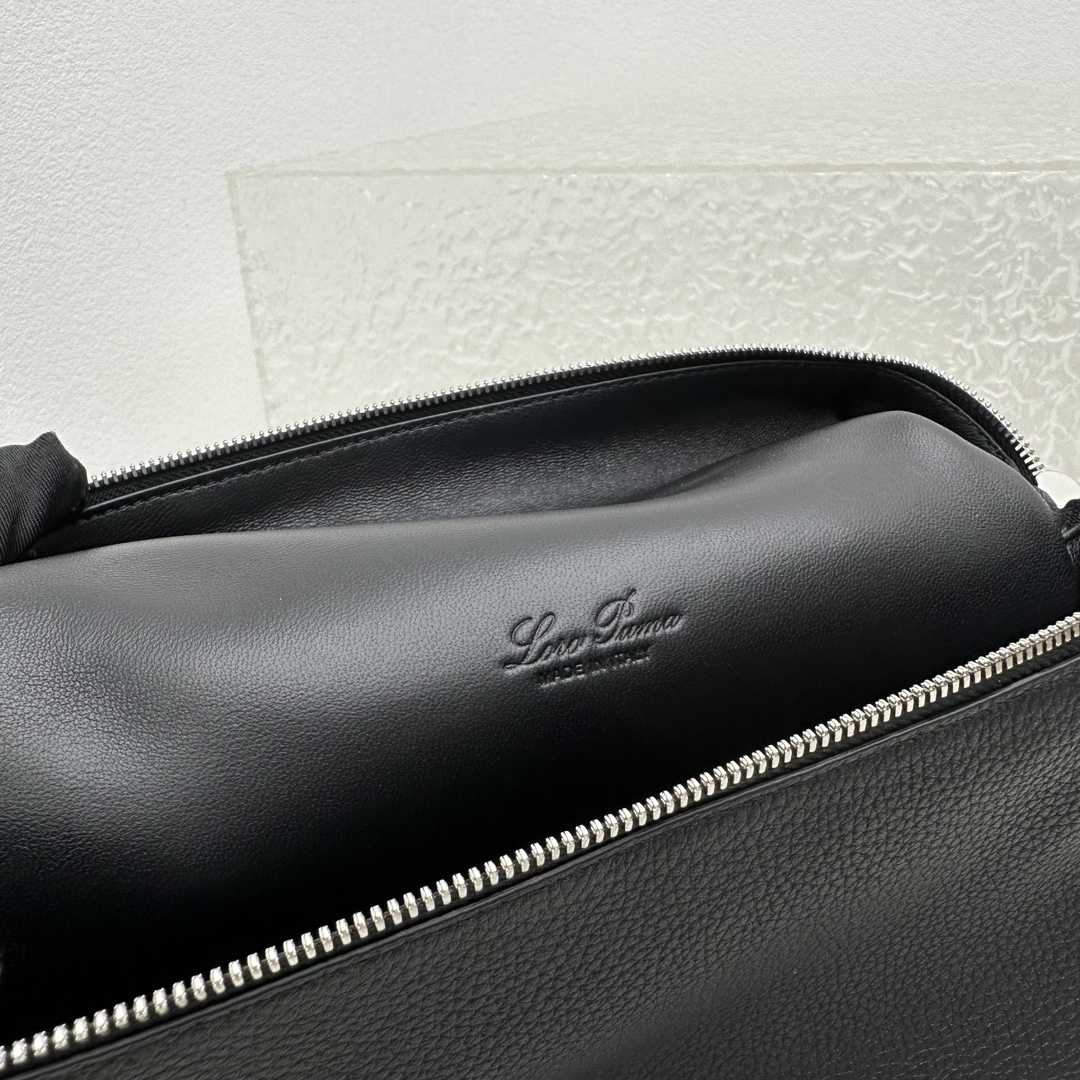 Loro Piana Extra Pocket Backpack L23.5   (23×8×22cm) - FashionPlug