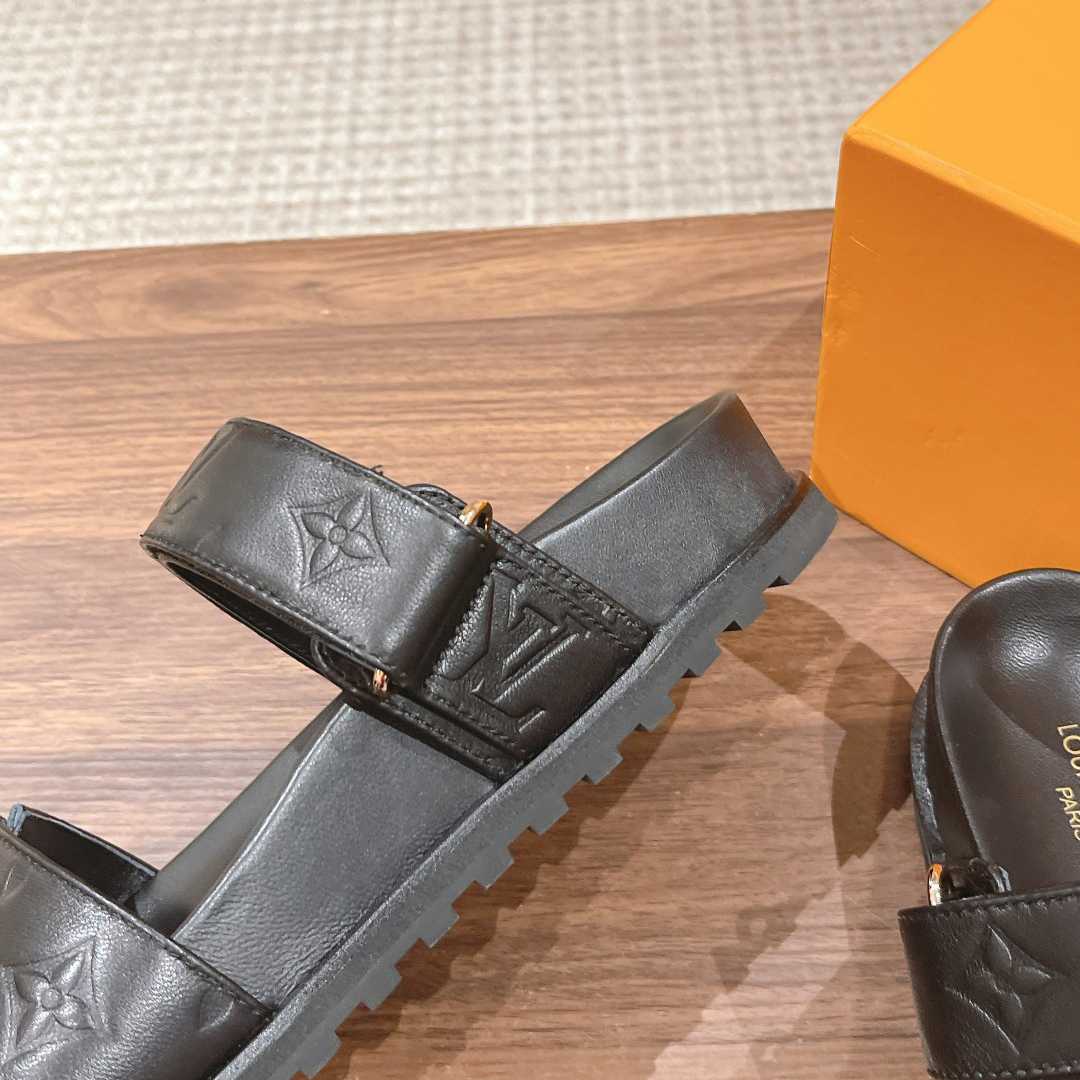 Louis Vuitton Bom Dia Flat Comfort Mule   1ABVN5 - FashionPlug