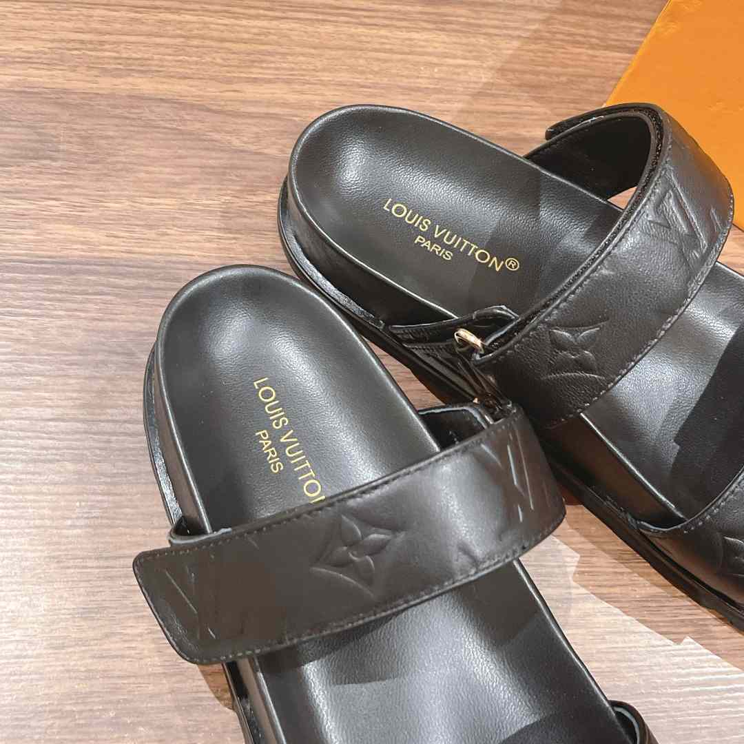 Louis Vuitton Bom Dia Flat Comfort Mule   1ABVN5 - FashionPlug