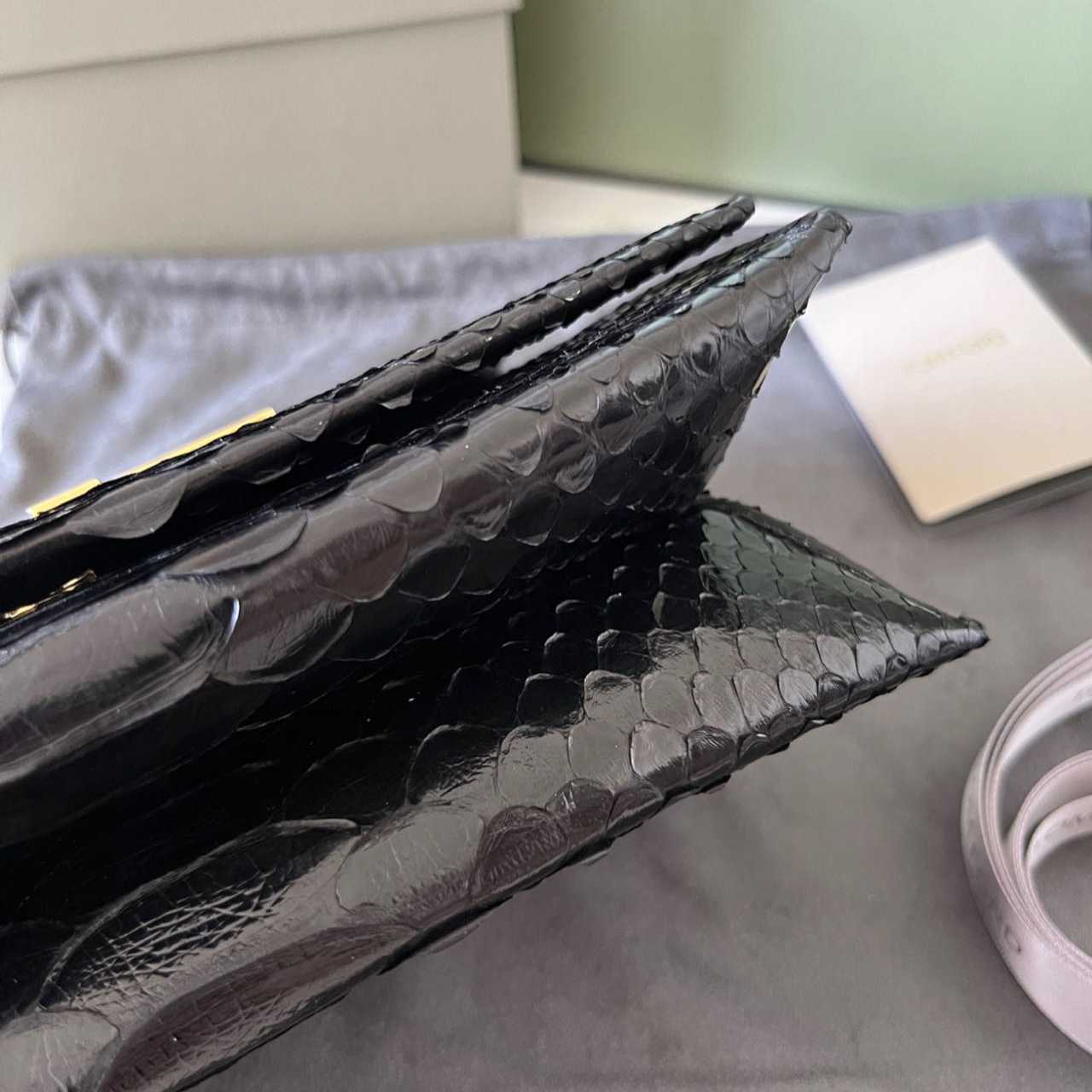 Tom Ford Leather TF Bag (21-13-6cm) - FashionPlug