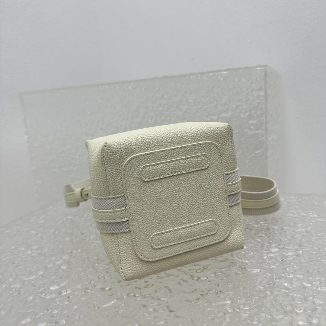 Loro Piana Micro Bale Bag  (14cm*14cm*18cm) - FashionPlug