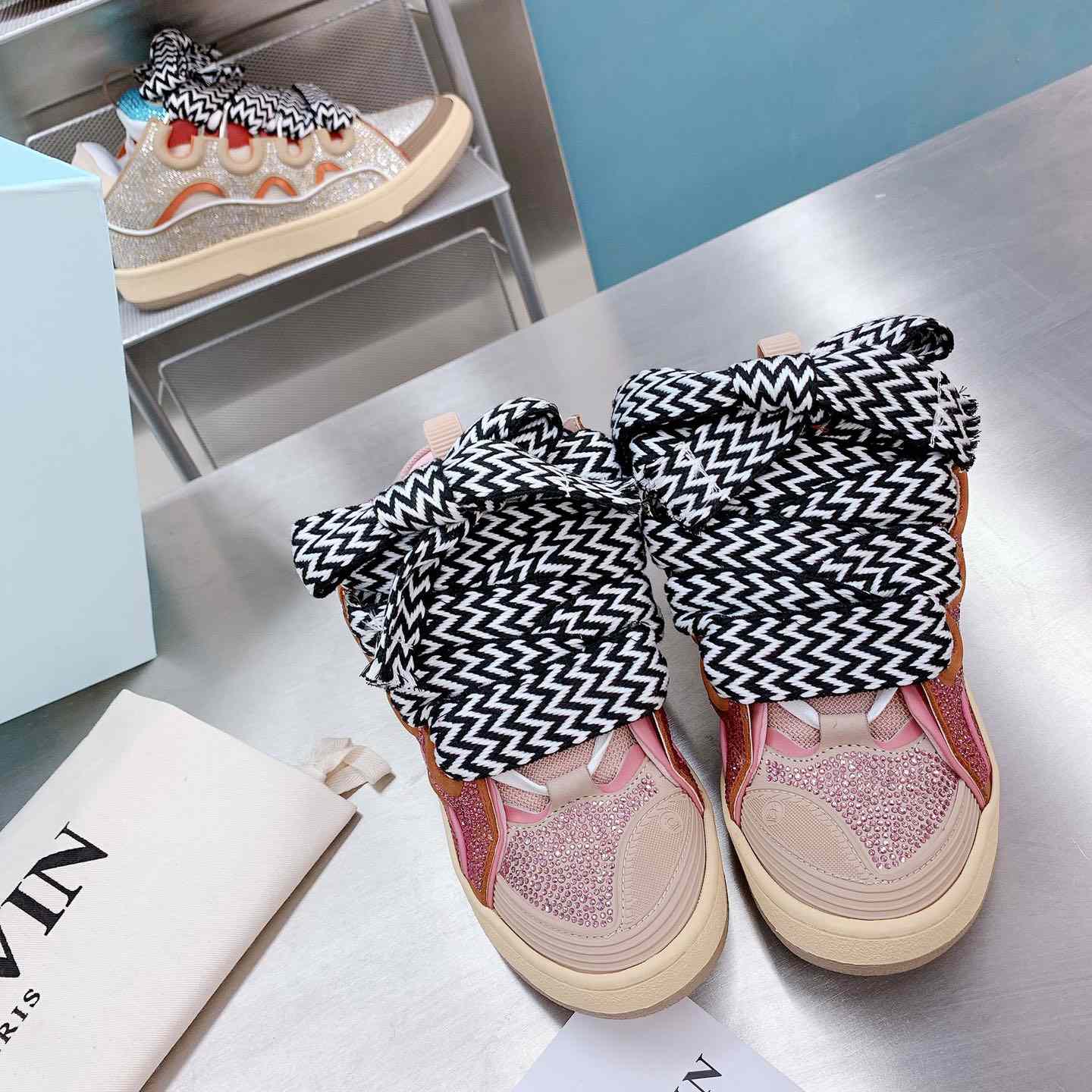 Lanvin Curb Low-top Sneakers - FashionPlug