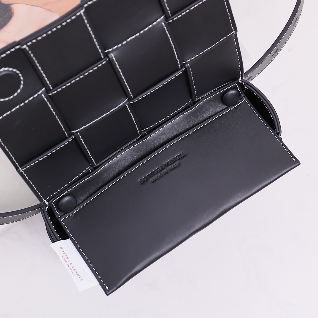 Bottega Veneta Cassette Belt Bag - FashionPlug
