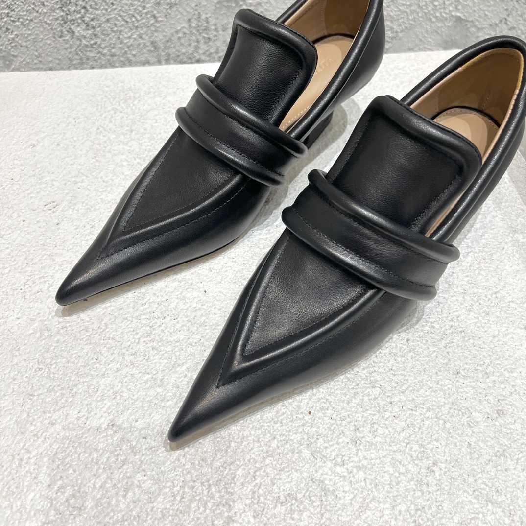 Bottega Veneta Spada Pump - FashionPlug