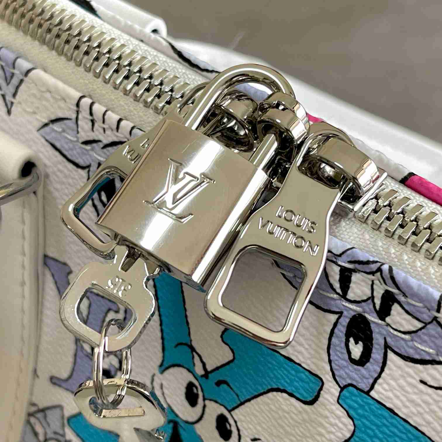 Louis Vuitton Keepall Bandoulière 50    M21863 - FashionPlug