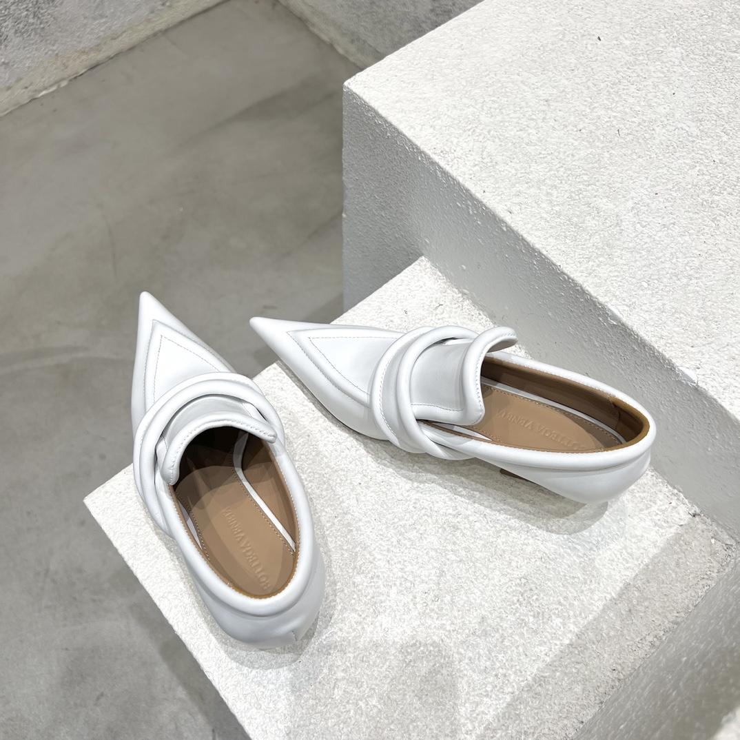 Bottega Veneta Spada Pump - FashionPlug