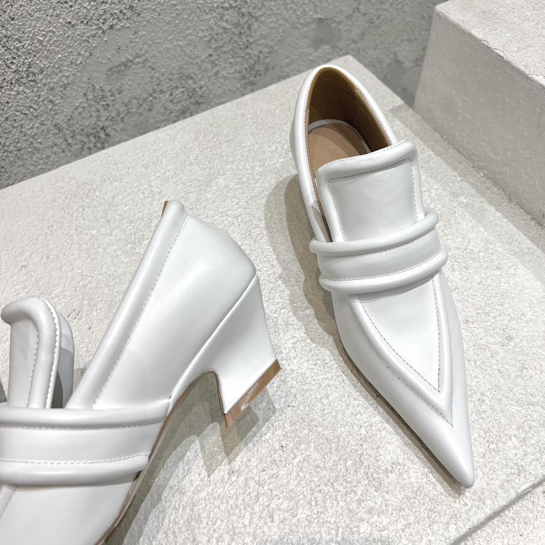 Bottega Veneta Spada Pump - FashionPlug
