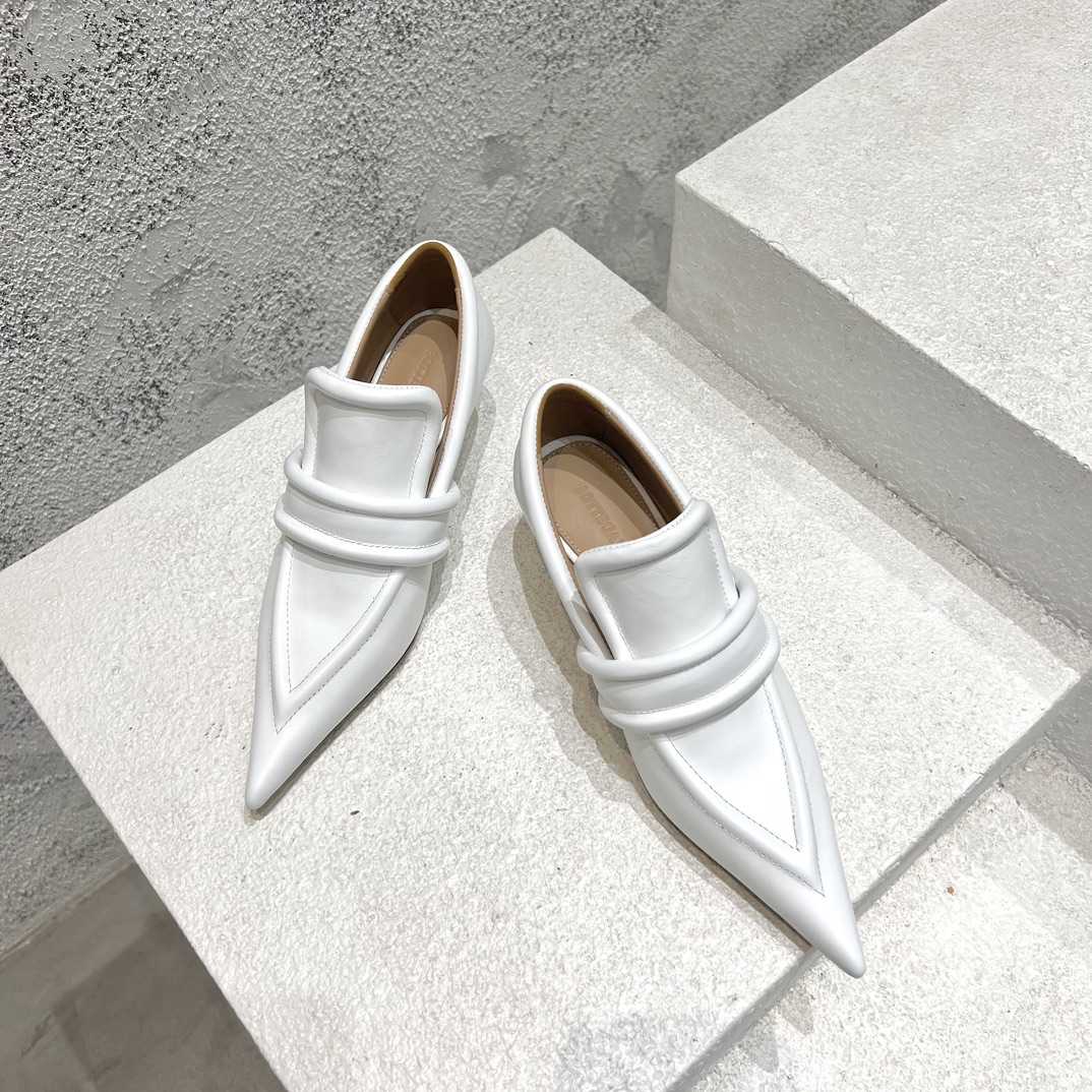 Bottega Veneta Spada Pump - FashionPlug