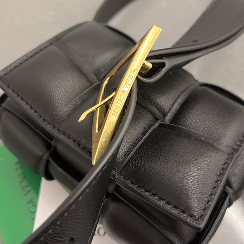 Bottega Veneta Padded Cassette Bag(12*8*4cm) - FashionPlug
