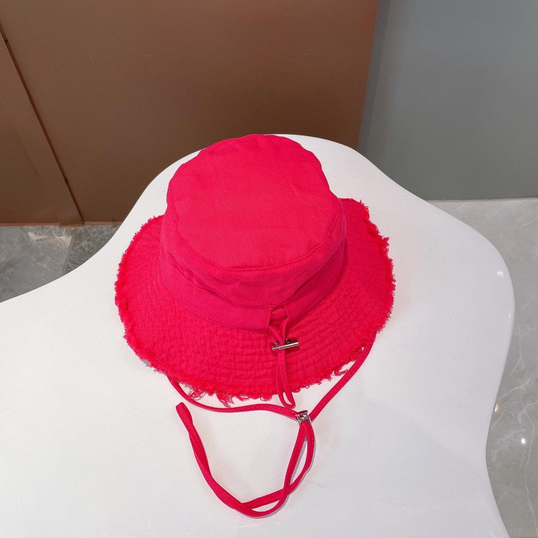 Jacquemus Le Bob Bucket Hat - FashionPlug