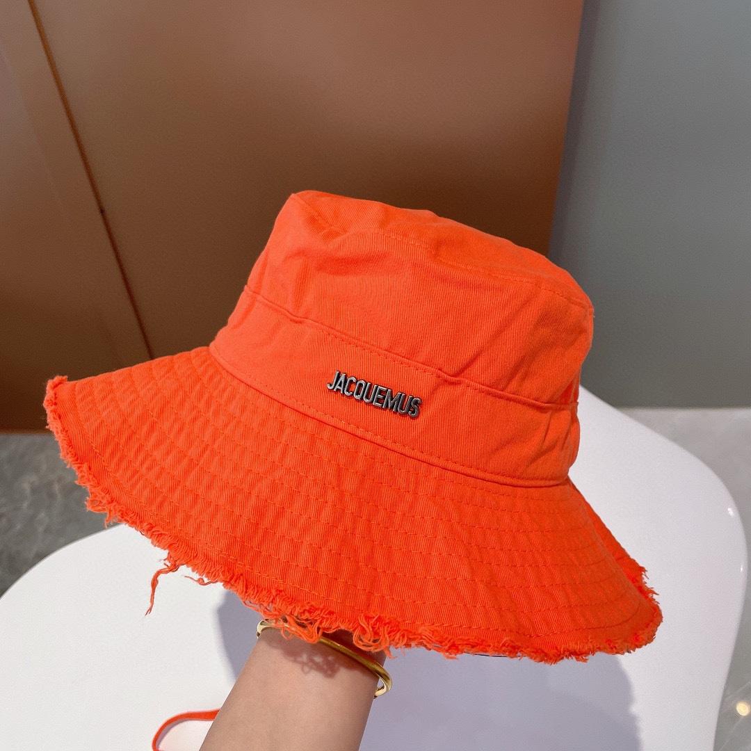 Jacquemus Le Bob Bucket Hat - FashionPlug