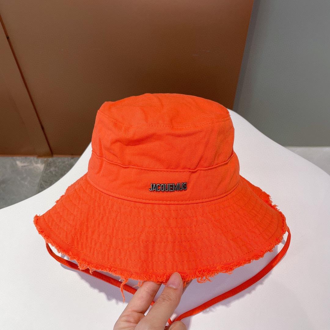Jacquemus Le Bob Bucket Hat - FashionPlug