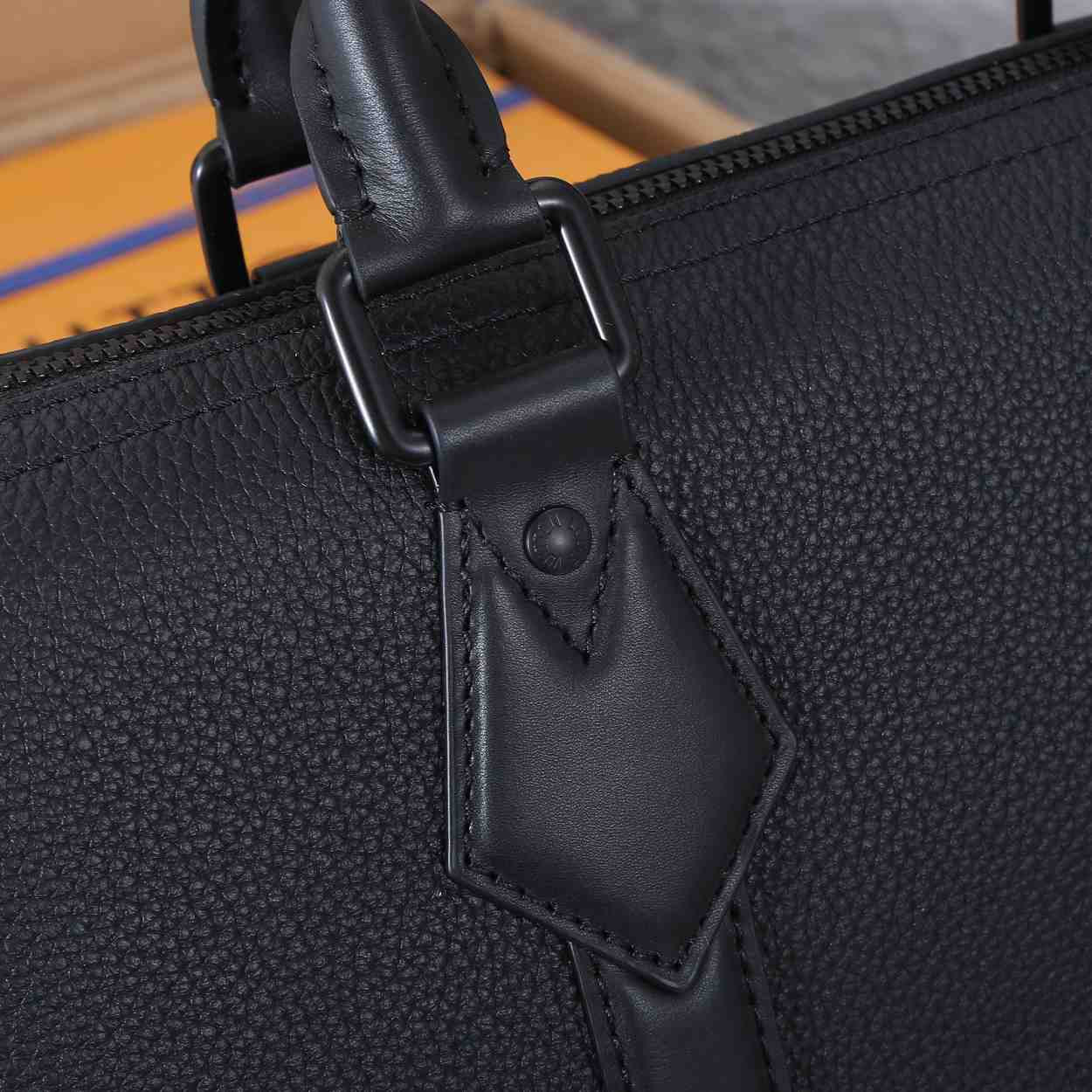Louis Vuitton Takeoff Briefcase     M59159 - FashionPlug