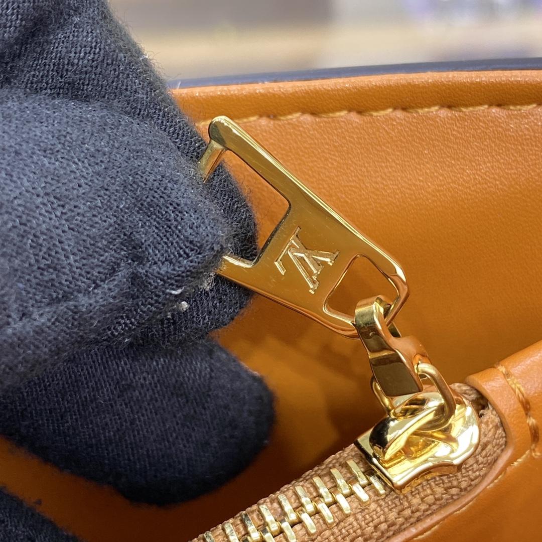 Louis Vuitton Twist MM Gold Honey Epi (23*17*9.5cm)      M22236 - FashionPlug