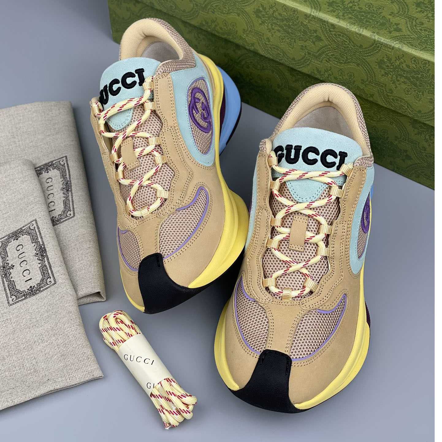 Gucci Run Sneaker - FashionPlug
