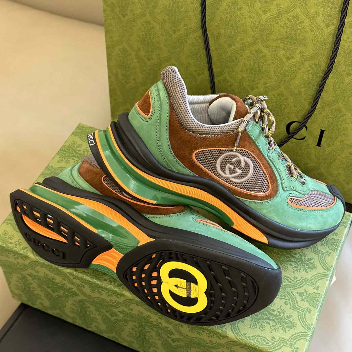 Gucci Run Sneaker - FashionPlug