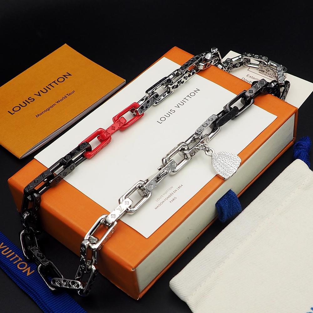 Louis Vuitton LV x YK Monogram Chain Necklace   M01087 - FashionPlug