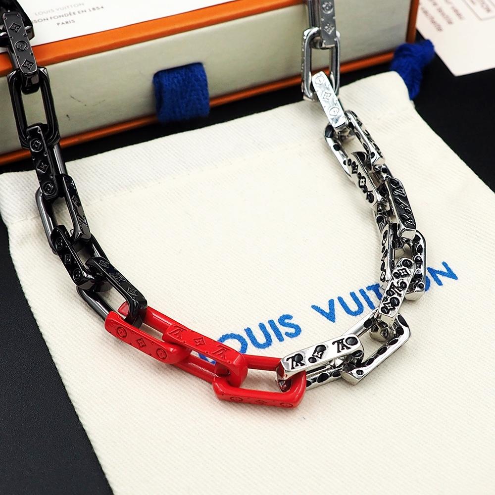 Louis Vuitton LV x YK Monogram Chain Necklace   M01087 - FashionPlug