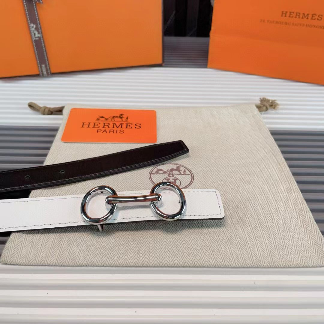 Hermes Heritage Belt Buckle & Reversible Leather Strap  - FashionPlug