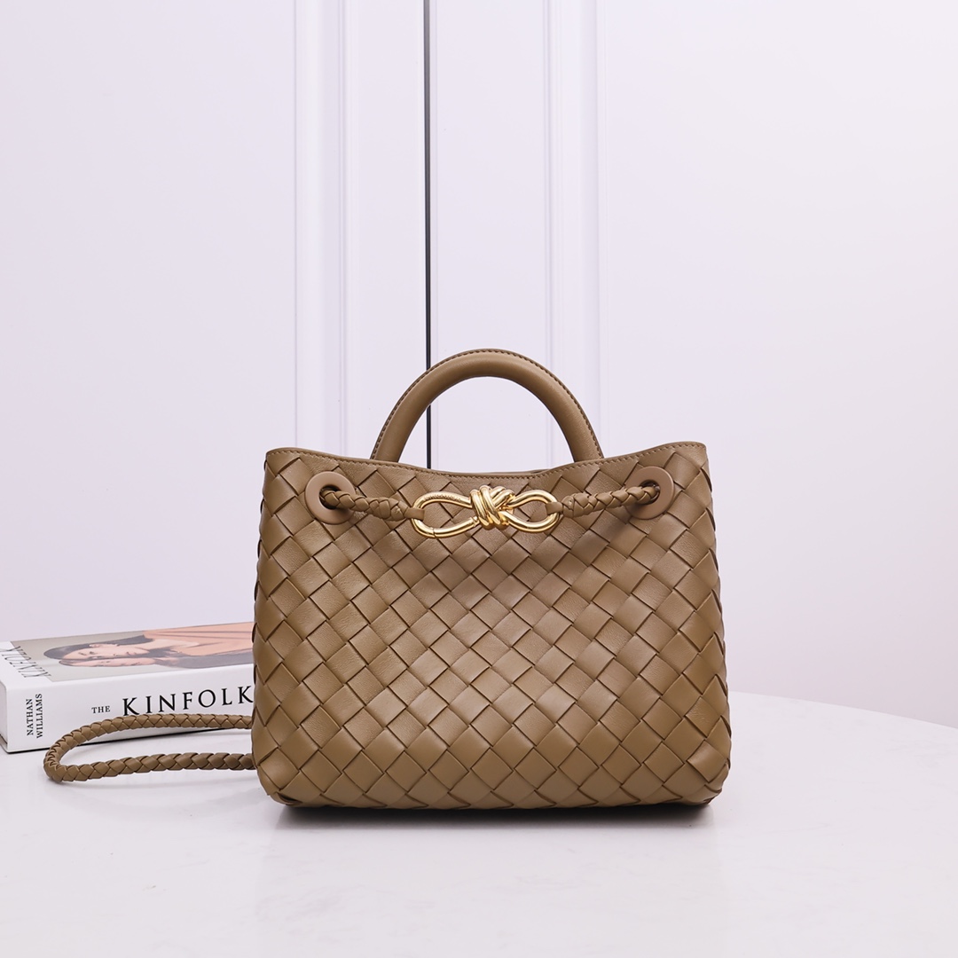 Bottega Veneta Small Andiamo - FashionPlug