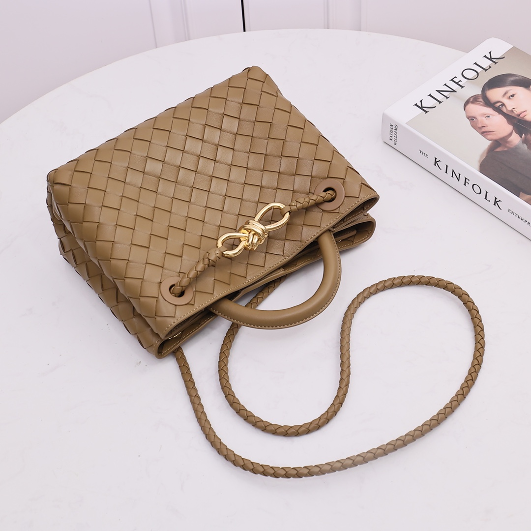 Bottega Veneta Small Andiamo - FashionPlug