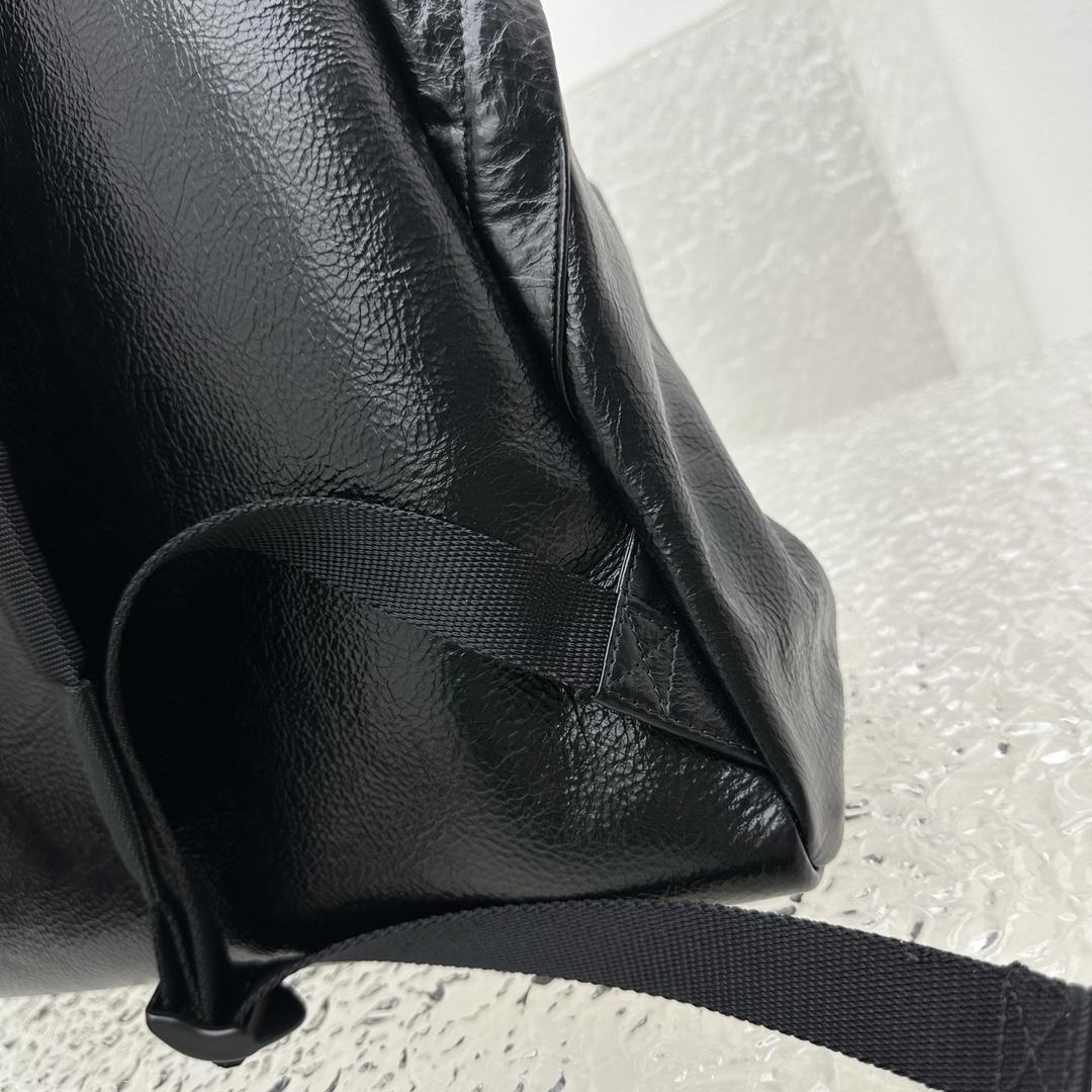 Balenciaga Explorer Backpack In Black (34.8x47x19.8cm) - FashionPlug