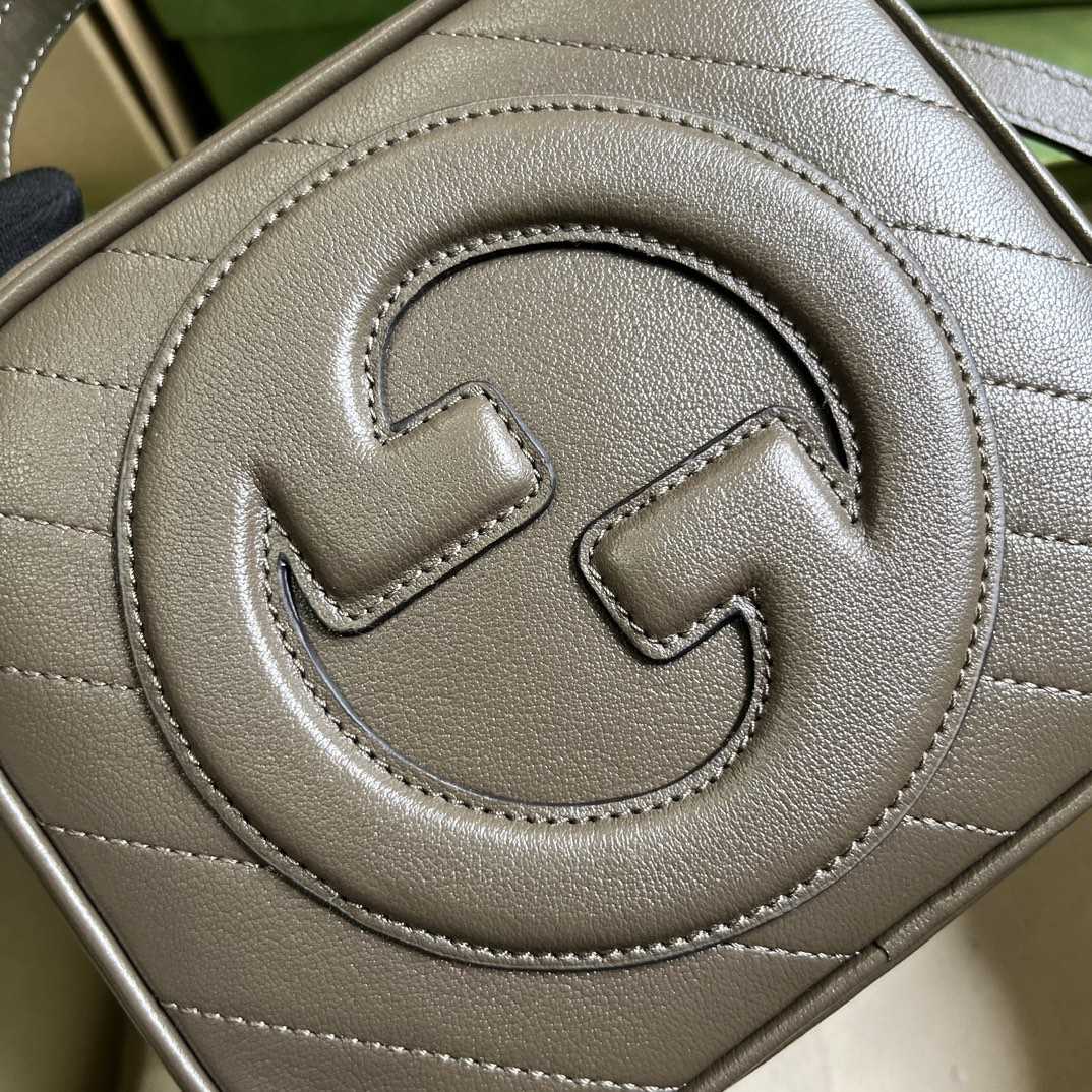Gucci Blondie Top Handle Bag (17-15-9cm) - FashionPlug