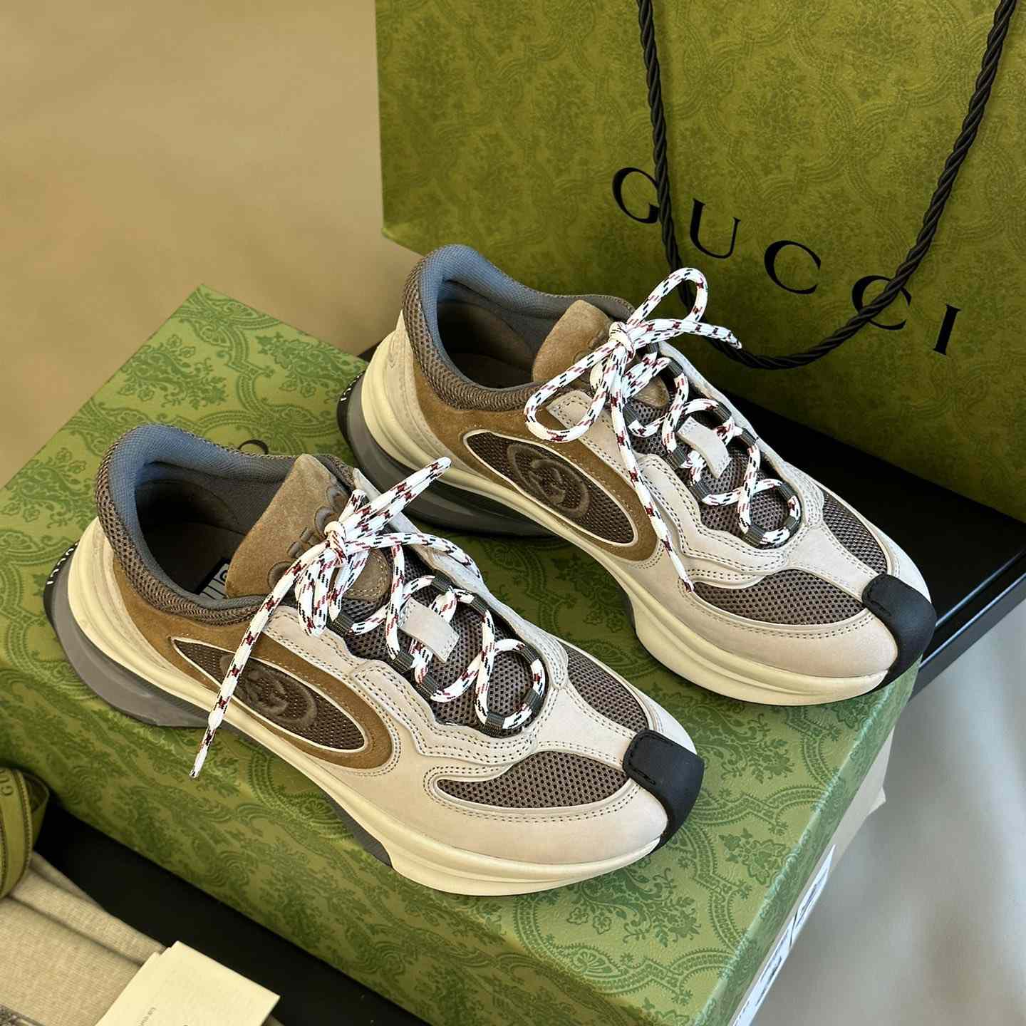 Gucci Run Sneaker - FashionPlug