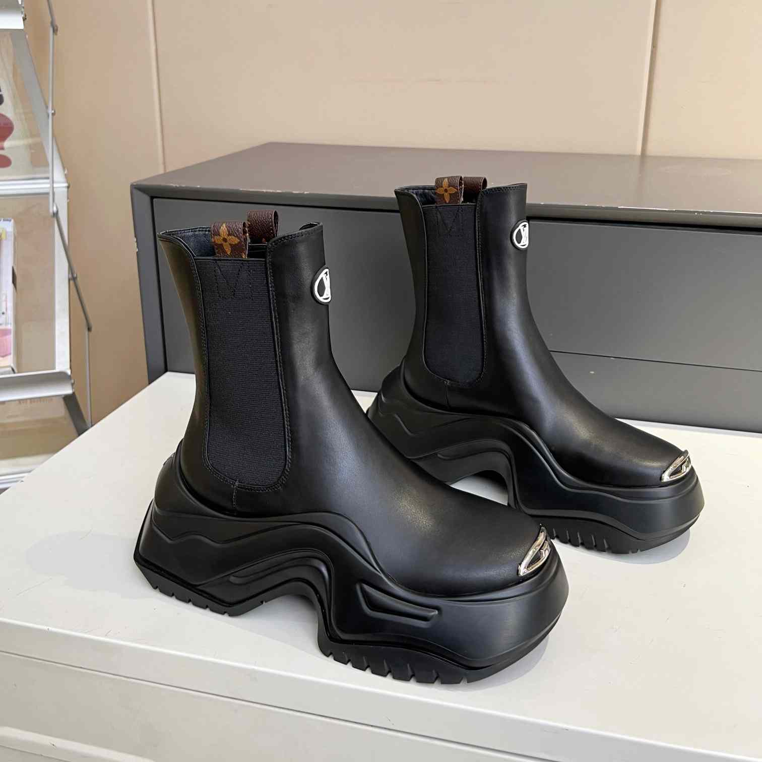 Louis Vuitton LV Archlight 2.0 Platform Ankle Boot - FashionPlug