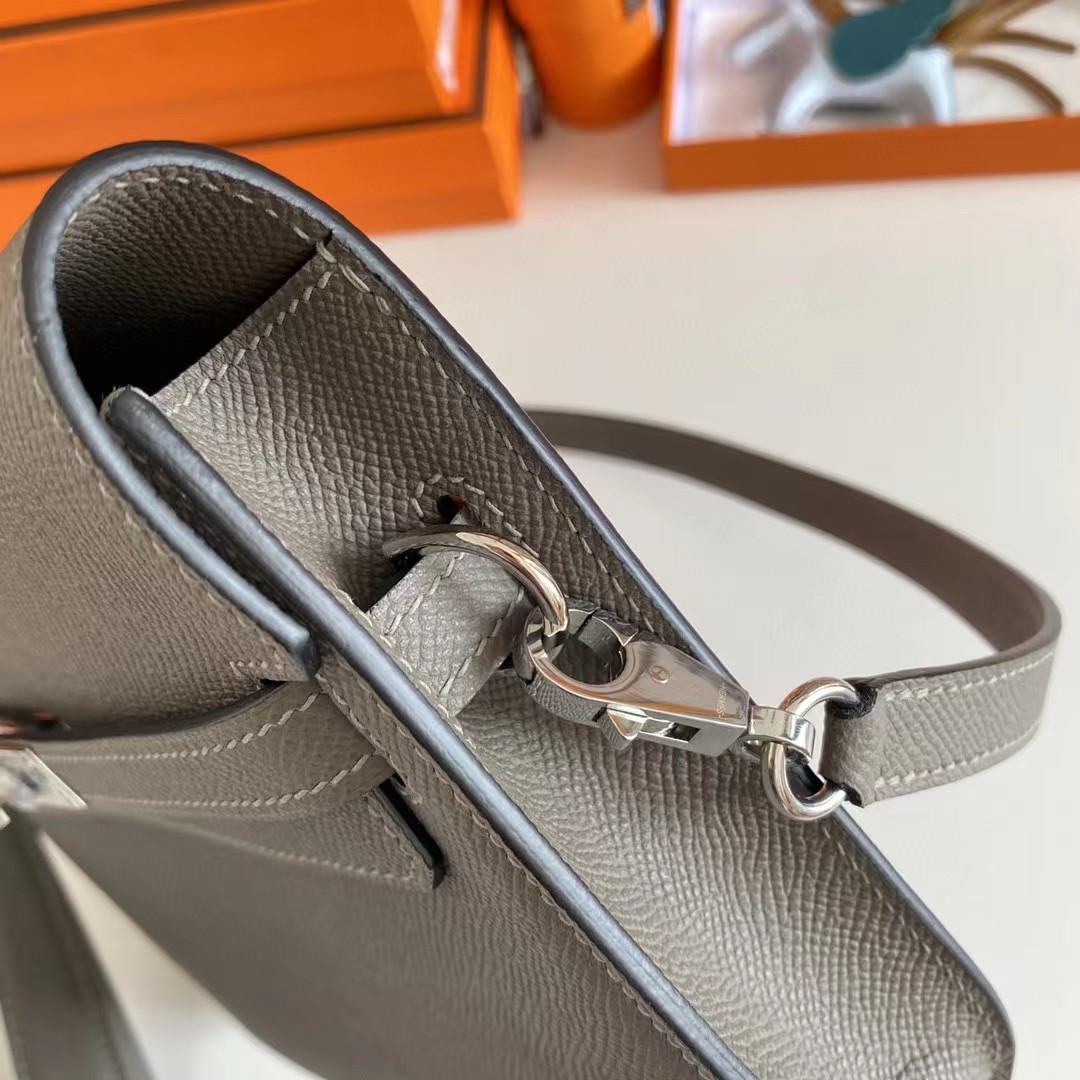 Hermes Kelly Dépêches Leather Bag (25-19-5cm) - FashionPlug
